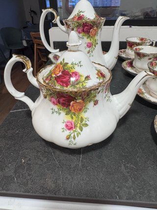 Juego de té Royal Albert Old Country Roses
