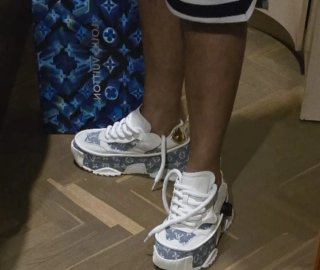 Zapatillas Louis Vuitton Denim muy moderna