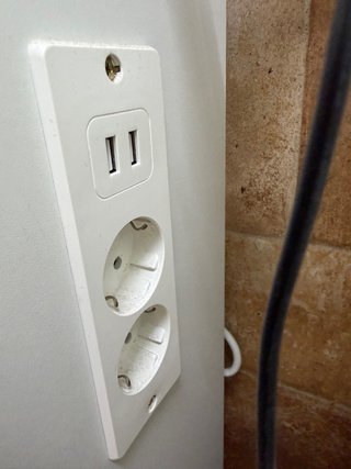 Tocador blanco con espejo LED