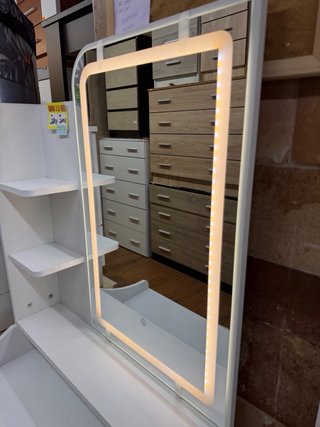 Tocador blanco con espejo LED