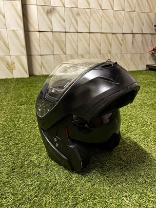 Casco de moto negro MT Helmets
