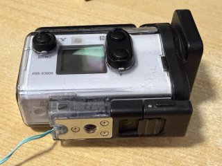 Cámara Sony ActionCam 4K FDR-X3000 acuática
