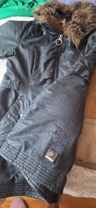 Abrigo impermeable Khujo con cuello de pelo