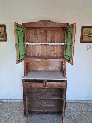 Alacena antigua vintage mármol cristal