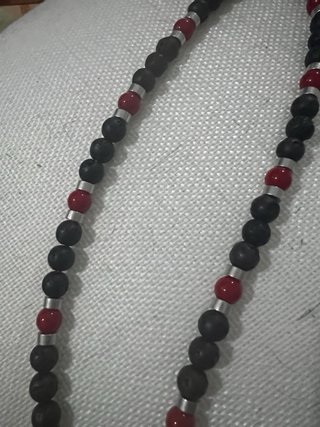 Collana Pietra Vulcanica Nera e Rossa