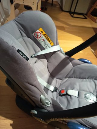 Maxi-Cosi CabrioFix + Base Isofix