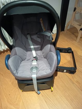 Maxi-Cosi CabrioFix + Base Isofix