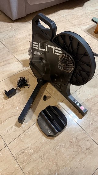 Rodillo Elite Suito T con Cassette 11V