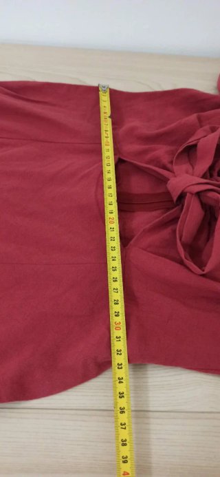 Vestito estivo rosso con fiocco