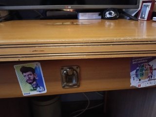 Mesa de escritorio de madera