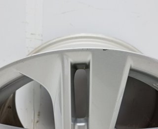 Llanta toyota 5228880 r16