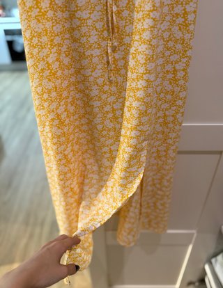 Vestido Midi Flores Amarillo Shein Talla XS