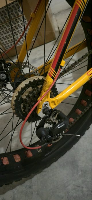 Bicicleta Scott Amarilla
