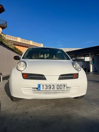 Nissan Micra 2004 whatsApp 659733590