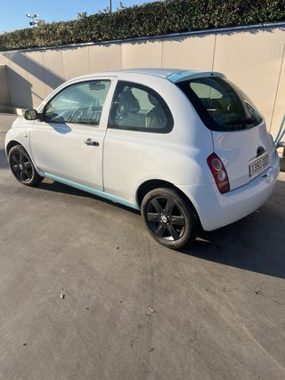 Nissan Micra 2004 whatsApp 659733590