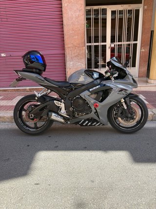 Suzuki GSXR 600