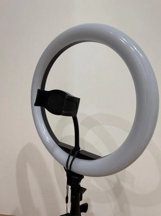 Aro de luz con trípode y mando