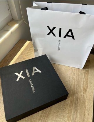 Perfume Hombre Xia Negro Dorado