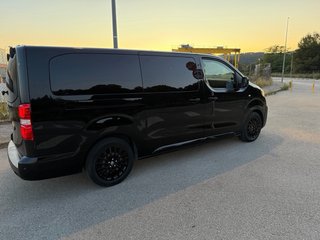 Peugeot Traveller 2018