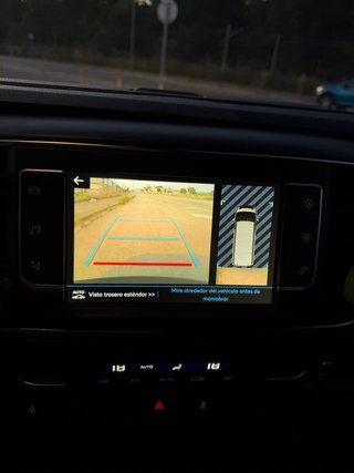 Peugeot Traveller 2018