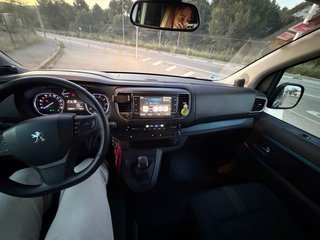 Peugeot Traveller 2018
