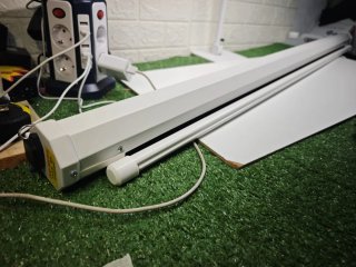 Pantalla Proyector Automática Vevor 118x87cm Mando