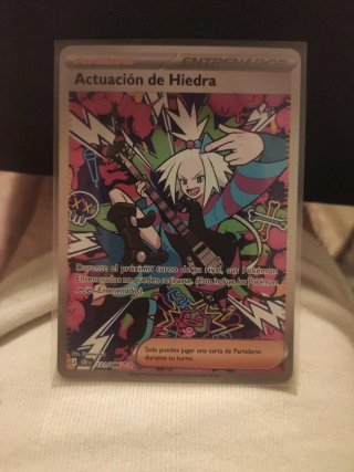 Carta Pokémon Actuación de Hiedra 121/086
