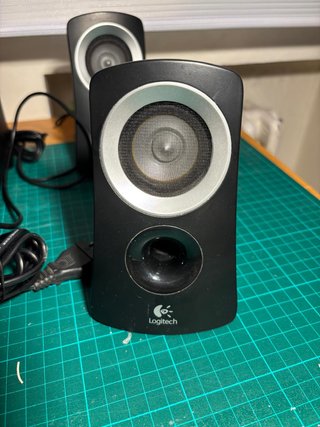 Altavoces Logitech Z313 2.1 con Subwoofer