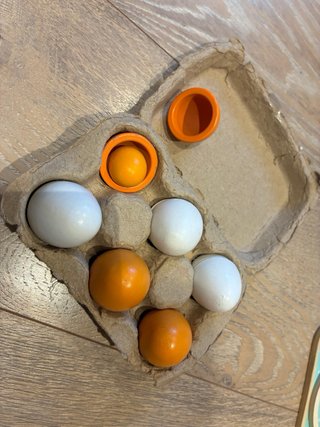 Cocinita de madera con accesorios