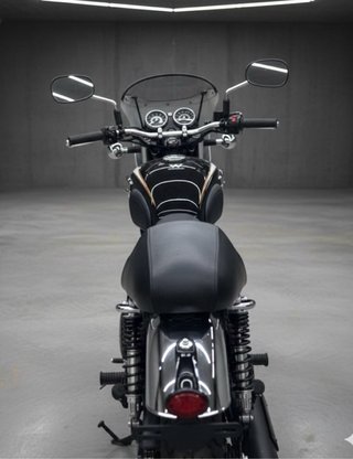 Kawasaki W800 EDICION ESPECIAL