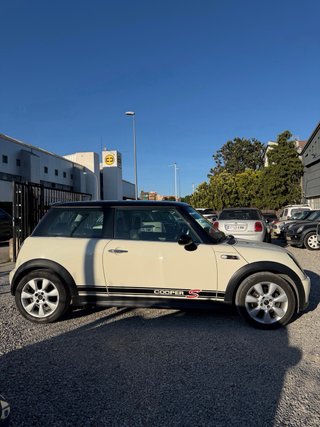MINI Cooper S 2004