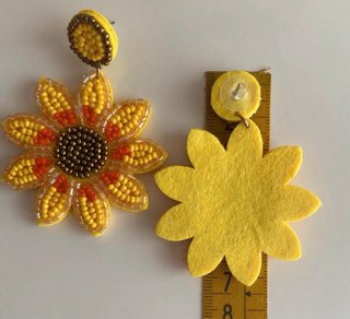 Orecchini Girasole in Feltro e Perline