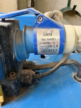 Cortadora profesional de agua. Tronzadora