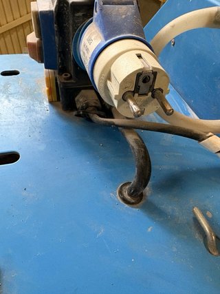 Cortadora profesional de agua. Tronzadora
