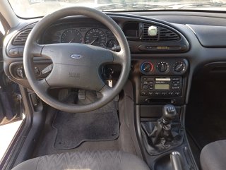 Ford Mondeo 2000