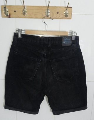 Vaqueros cortos Pull&Bear negros Talla M