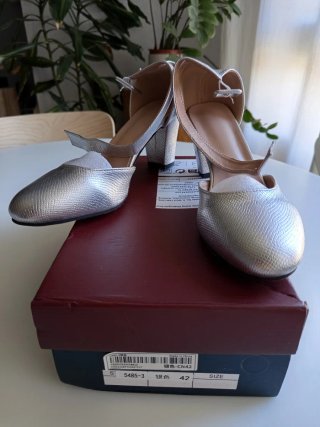 Zapatos de fiesta plateados talla 42