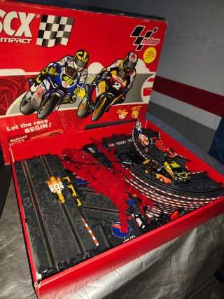 Scalextric Compact MotoGP