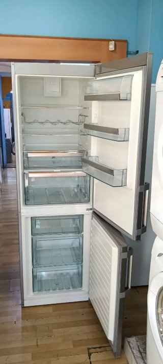NEVERA COMBI AEG NO FROST ENERGÍA A+