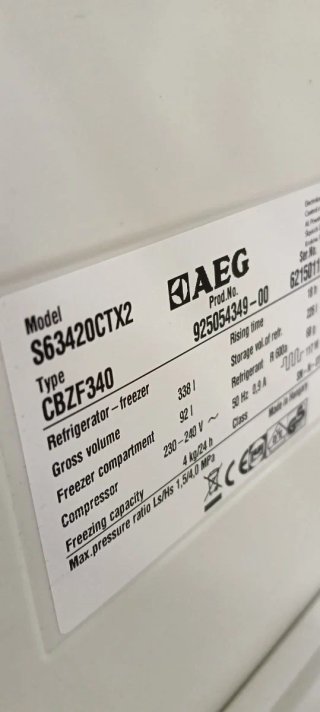 NEVERA COMBI AEG NO FROST ENERGÍA A+