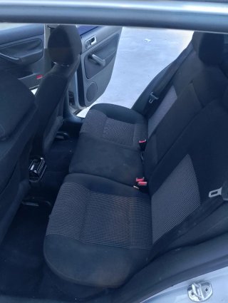 Volkswagen Golf 2000