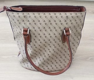 Bolso Beige y Marrón con Logo