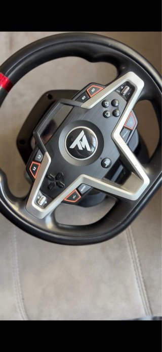 Volante Thrustmaster PS4/PS5/PC + Pedales