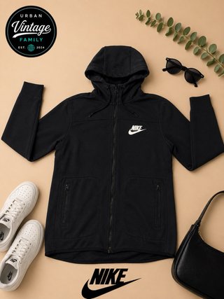 Chaqueta Nike Negra con Cremallera