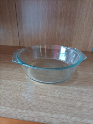 Fuente de cristal redonda 21 cm .