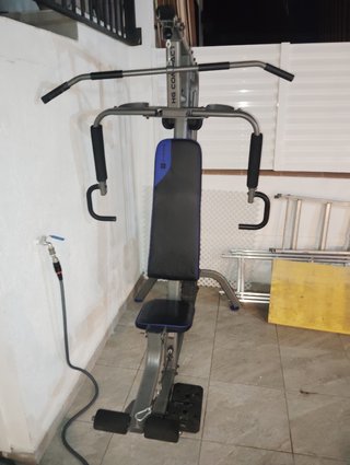 Máquina de gimnasio multifunción