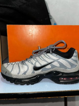 Nike Air Max Plus TN Gris Talla 42