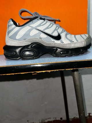 Nike Air Max Plus TN Gris Talla 42