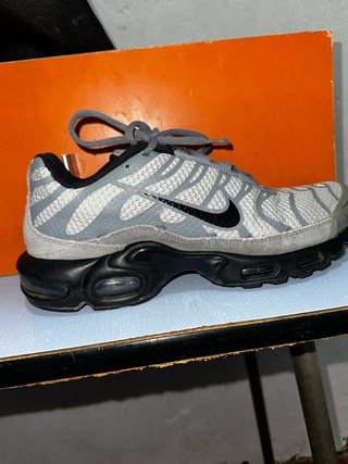 Nike Air Max Plus TN Gris Talla 42