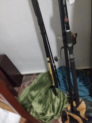 Caña de pescar de acción fuerte